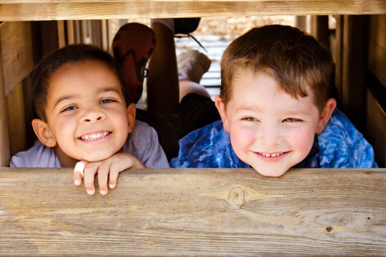 kids-playing-outside